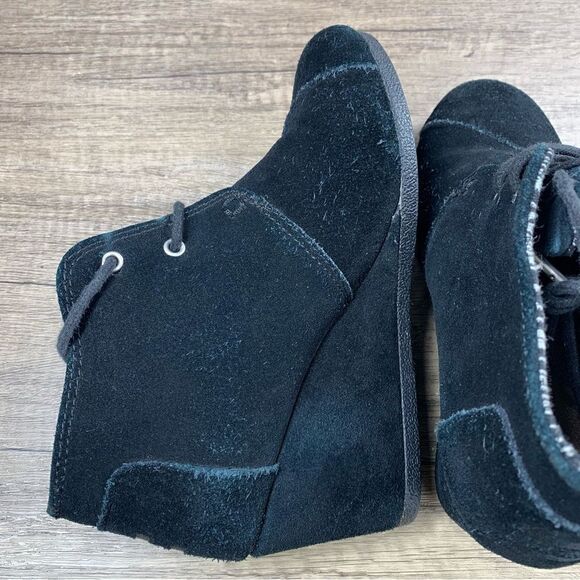 TOMS~Women's~Black Suede Nubuck Desert Lace Up Wedge Ankle Boots~Size 7 - Picture 6 of 11